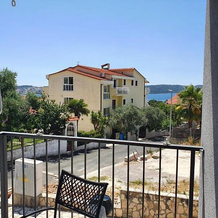 Apartment Adriatic - Saldun Трогир Экстерьер фото