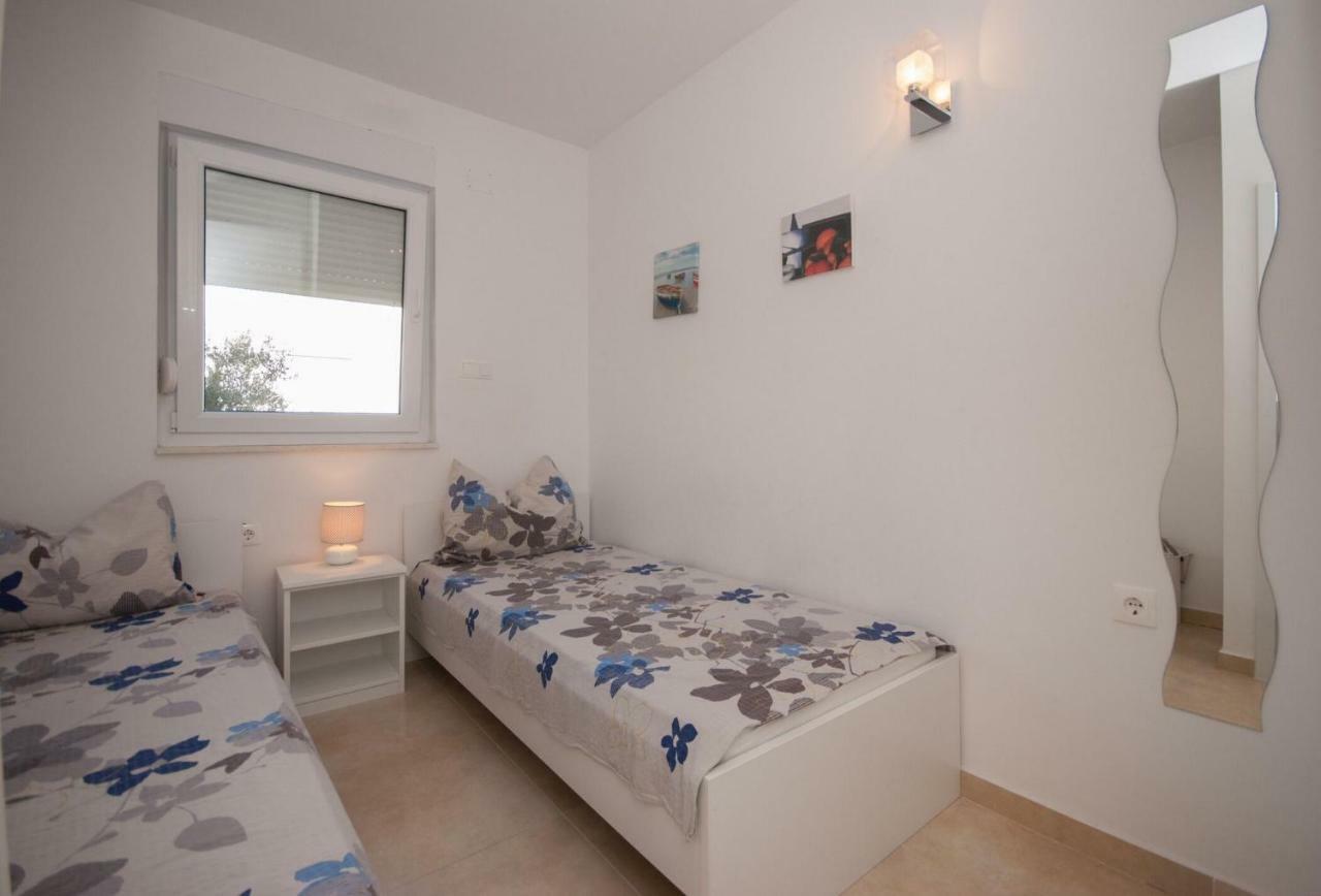 Apartment Adriatic - Saldun Трогир Экстерьер фото